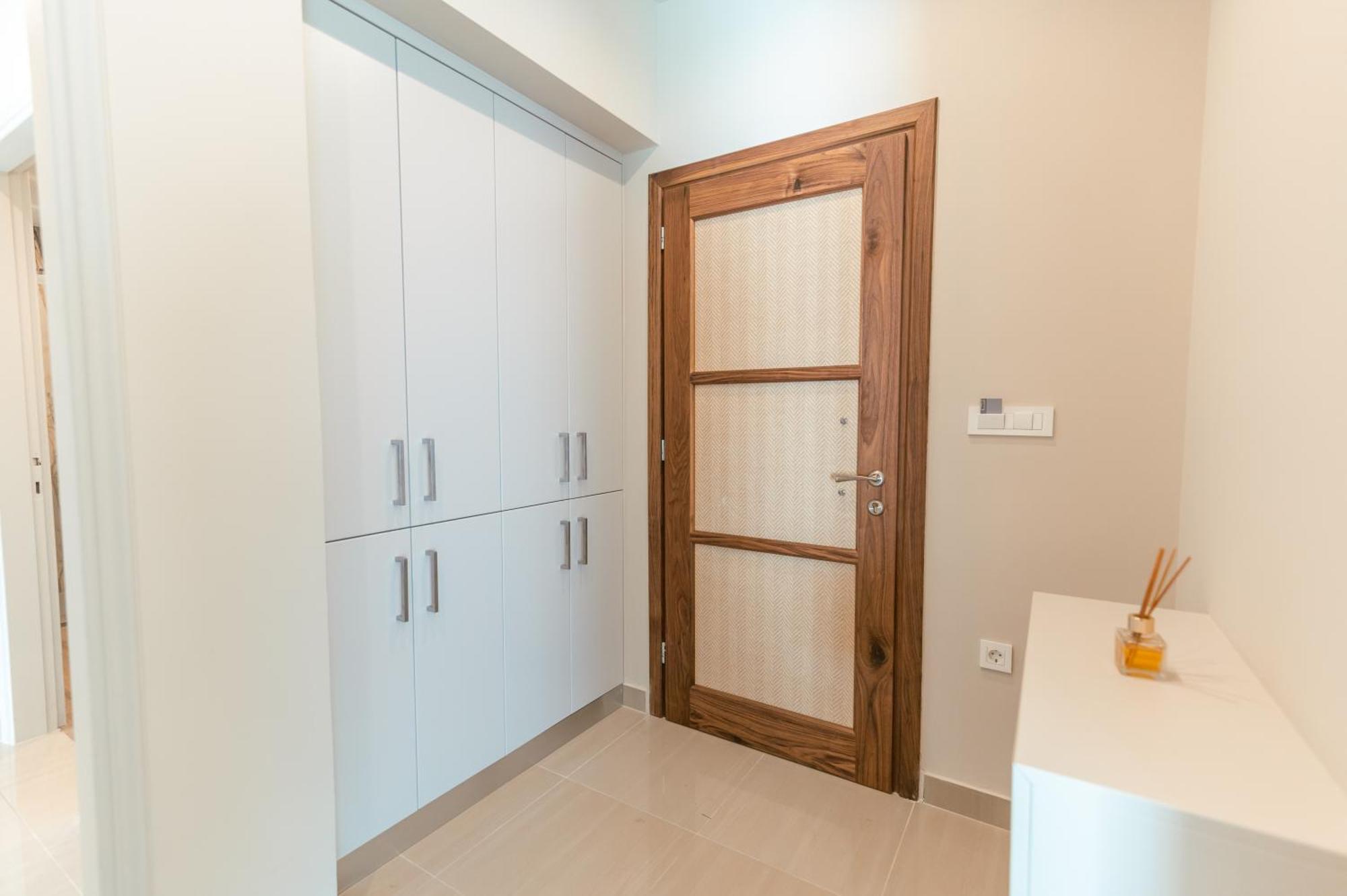 Brand New Elegant Suite Platánion Buitenkant foto